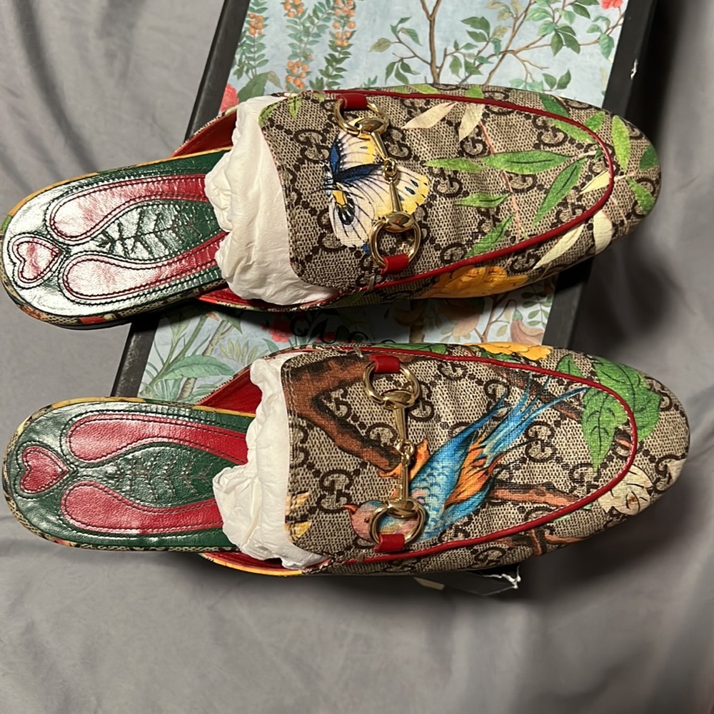 Gucci leather slipper